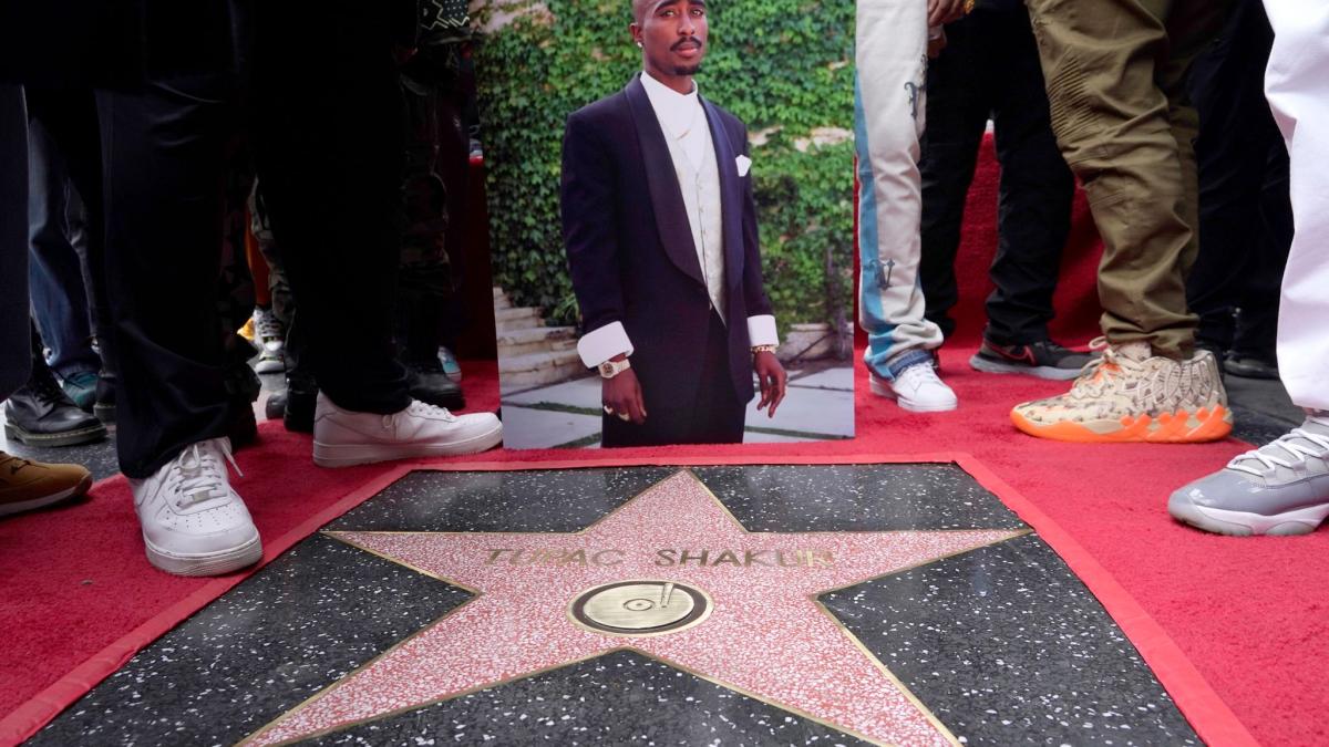 #Tupac Shakur posthum mit Hollywood-Stern geehrt