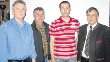 Der neue Vorstand, im Bild von links: Andreas Geiger, Robert La Rosa, Manfred Epple und Georg Epple. 