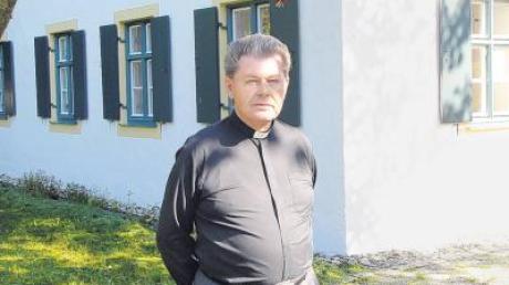 Pfarrer Magister Guido Keller wird die Pfarreiengemeinschaft Stoffen im Sommer 2012 verlassen. Dies gab er am Samstag in der Vorabendmesse bekannt. 