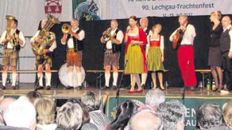 Bei der Auftaktveranstaltung zum 90. Lechgaufest in Hofstetten waren die Wirtshausmusikanten zu Gast. 