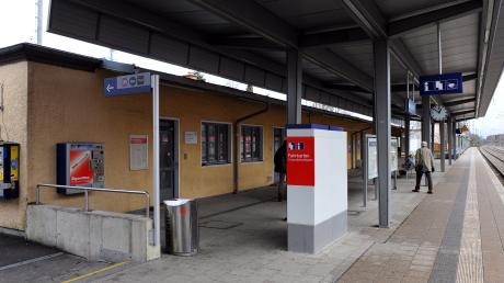 Unter falschem Vorwand hat ein 36-Jähriger die Polizei zum Bahnhof nach Geltendorf gerufen. 