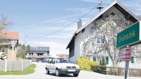 Wenn es nach den Einwohnern geht, dann soll hier im Hofstettener Ortsteil Grünsink Tempo 30 auf den Straßen gelten. Doch die Regierung von Oberbayern macht dem Vorhaben einen Strich durch die Rechnung. 