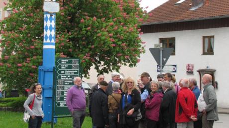 Rund 60 Mitglieder des Deutsch-Französischen Praktikantenvereins „AFASP-DEFTA“ verbringen ihr Pfingsttreffen in Dießen, am Freitag besichtigten sie den Ort und besuchten das Rathaus.  

