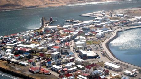 So sieht es in der wohl zukünftigen Partnergemeinde von Kaufering aus: das isländische Kleinstädtchen Ísafjördur. 
