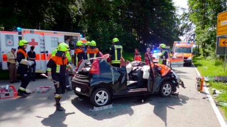 Bei einem Unfall bei Schondorf ist am Samstag eine Autofahrerin schwer verletzt worden.  

