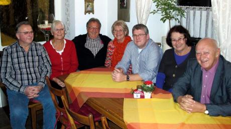 Unser Foto zeigt von links: Werner Morbitzer, Ursula Stannecker, Hansjörg Stannecker, Barbara Szubert, Michael Leo, Anita Studer und Herbert Szubert. 

