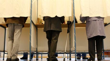 Die geringe Wahlbeteiligung bei den Stadtratswahlen sorgt alle Parteien und Gruppierungen. Nur 43,33 Prozent der Wahlberechtigten machten von ihrem Recht Gebrauch. 