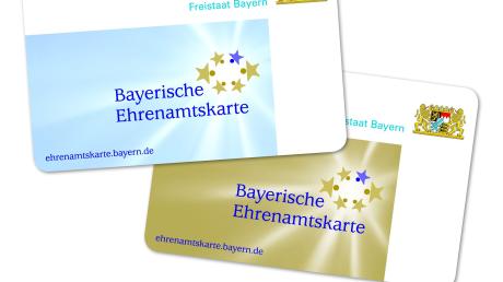 Die Ehrenamtscard des Freistaats Bayern gibt es in Blau und in Gold. 