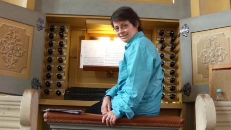 Die Organistin Giulia Biagetti aus Lucca zeigte , was für ein mächtiges Instrument die Landsberger Orgel ist. 	