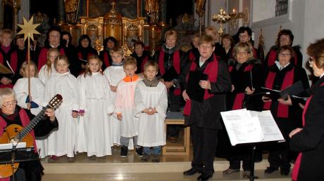 Der Singkreis Penzing veranstaltete das traditionelle Adventssingen in der Pfarrkirche.  	