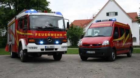 Fahrzeuge der Feuerwehr Eresing mussten am frühen Montagmorgen zur Unterstützung nach Moorenweis ausrücken.