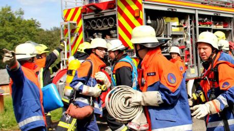 Etliche Nachwuchskräfte Feuerwehren aus dem Landkreis waren an einer Großübung auf dem Staatsgut in Westerschondorf beteiligt. 