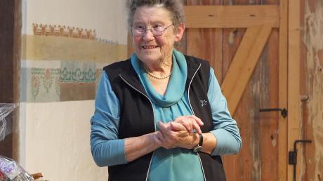 Franziska Ostner feierte jetzt ihren 90. Geburtstag im Thaininger Rochlhaus. Sie war Schulrektorin, ist Kirchenführerin, Autorin und setzt sich für den Erhalt der Lechrainer Dialekts ein. 