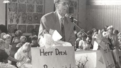 Hans Drexl bei seiner Verabschiedung in den Ruhestand im Juli 1993. 	 	