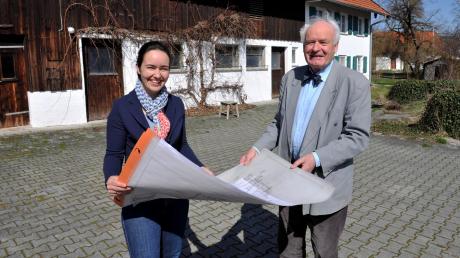 Mittels einer noch zu gründenden Genossenschaft wollen Stefanie Merlin und Alfred Sunder-Plassmann den Kracher-Hof erhalten und für ein generationenübergreifendes Wohnprojekt nutzen. 