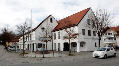 Zwischen Bürgerhaus, Rathaus und Kindergarten in Obermeitingen sollen Synergien genutzt werden bei der Energieversorgung.