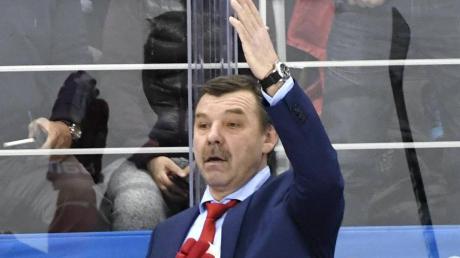 Oleg Znarok spielte früher in Landsberg Eishockey. Als Trainer der Olympischen Athleten von Russland holte er jetzt Gold im Finale gegen Deutschland. 