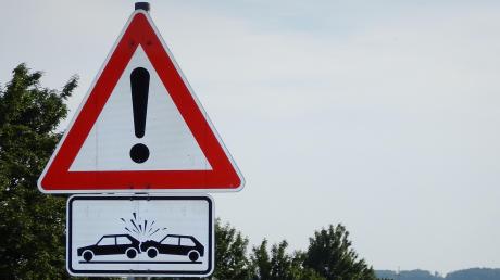 Eine Autofahrerin hat am Montag zwischen Eching und Zankenhausen einen Frontalzusammenstoß mit einem anderen Wagen verhindert.