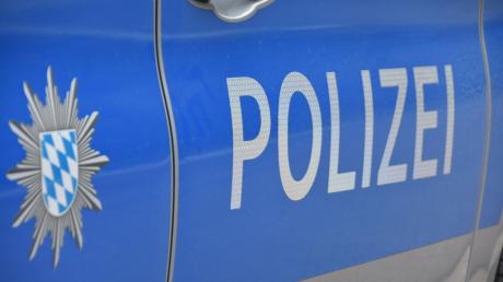 Ein siebenjähriges Kind wurde bei einem Unfall in Wiesenbach erheblich verletzt. Dies meldet die Polizei in ihrem Bericht (Symbolbild).