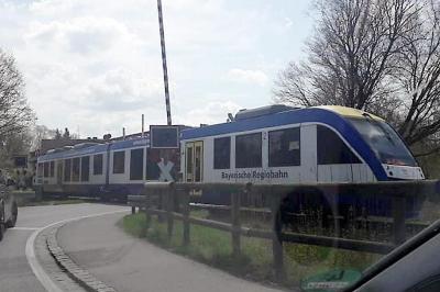 Schondorf: Bahnschranke fiel aus