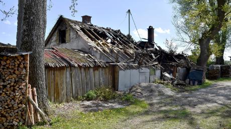 Die traurigen Überreste des Wohnhauses in Ummendorf. Der 71 Jahre alte Eigentümer starb bei dem Brand.