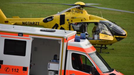 Nach einem Unfall zwischen Obermühlhausen und Hagenheim wurde am Dienstag ein schwer verletzter 47-jähriger Autofahrer ins Murnauer Unfallklinikum geflogen.