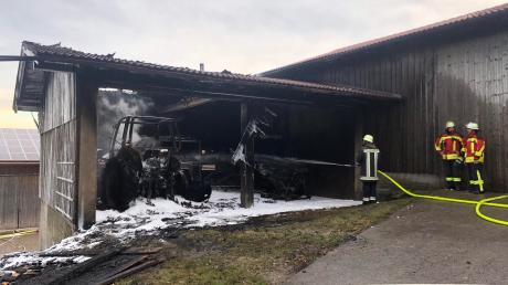 Bei einem Brand in einem Anbau in Reichling ist am Freitagmorgen ein hoher Sachschaden entstanden.