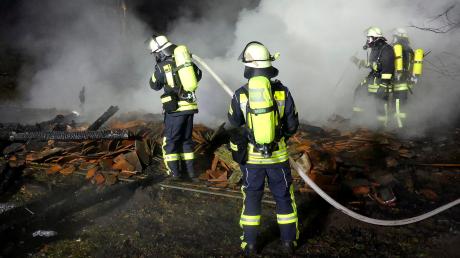 Dreimal hat es am Donnerstag beziehungsweise in der Nacht auf Freitag im Landkreis Landsberg gebrannt. Bei Dießen ging eine Feldscheune in Flammen auf.
