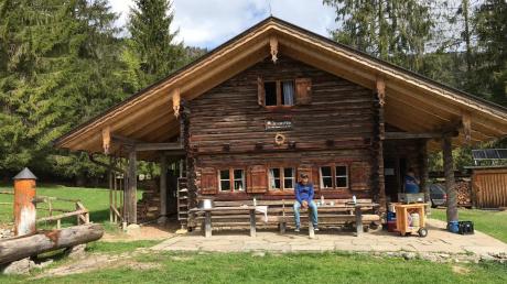 Die Dießener Hütte bei Farchant. Derzeit darf nur jeweils eine Familie dort Urlaub machen.