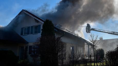 Ein Einfamilienhaus hat am Montag in Hofstetten gebrannt.