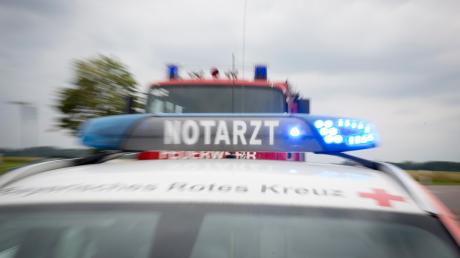 Bei einem Unfall bei Garmisch-Partenkirchen ist ein vierjähriges Mädchen aus dem Landkreis Landsberg ums Leben gekommen.
