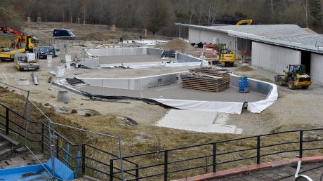 Das Freibad in Greifenberg wird nicht wie geplant eröffnet: Die Bauarbeiten verzögern sich. 