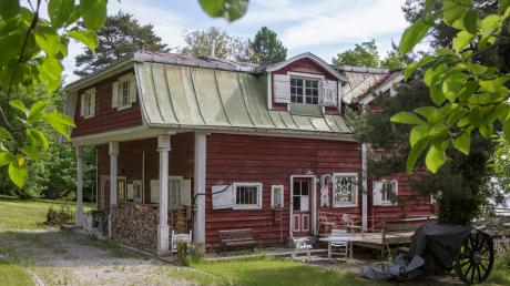 Das Norwegerhaus ist seit vielen Jahren Streitobjekt zwischen ihrem Eigentümer und dem Landratsamt. Die Gemeinde Eching unternimmt jetzt wieder einen Versuch, einen bereits verfügten Abriss zu vermeiden. 
