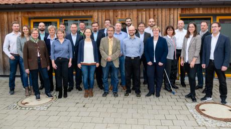 Die Kandidaten der Dorfgemeinschaft Bergheim für den Gemeinderat, der bei der Kommunalwahl am 15. März neu gewählt wird.  	