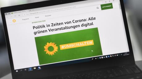 Umschalten auf digital: Die Grünen treffen sich am Samstag erstmals zu einem virtuellen Parteitag, der auch Beschlüsse fassen soll. 