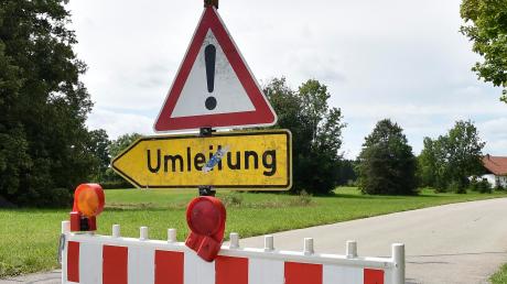 Die Ulrichstraße, die nach Vilgertshofen führt, ist gesperrt. 	