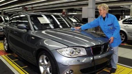 Mehrere tausend Arbeitsplätze will BMW im Jahr 2008 streichen.