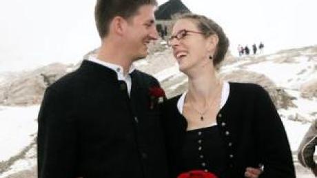 Nina Attinger und Johannes Hainzl heiraten am 07.07.2007auf Deutschlands höchstem Berg, der Zugspitze.