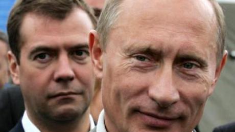 Russlands Präsident Putin und Vizeregierungschef Dmitri Medwedew. (Archivbild)