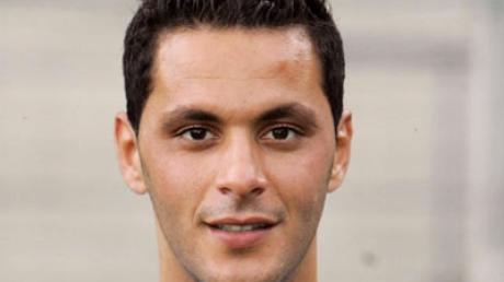 Abdelaziz Ahanfouf, Stürmer bei Arminia Bielefeld, ist bei einem Unfall schwer verunglückt.