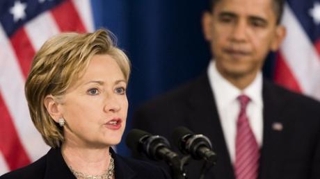 Barack Obama und Hillary Clinton - ihre Zusammenarbeit wird für beide Demutsübung und Risiko.