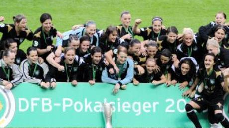 Pokal-Double für FCR Duisburg: 7:0 über Potsdam