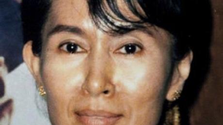 Urteil gegen Suu Kyi überraschend vertagt