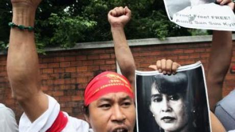 Suu Kyi will Berufung gegen Arrest-Urteil