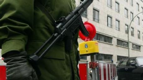 FDP kritisiert ständige Terrorwarnungen