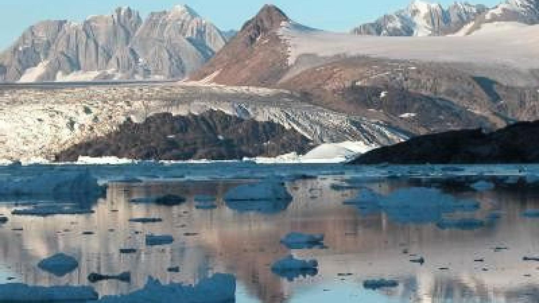 Grönlands Gletscher schmelzen ungewöhnlich schnell | Augsburger Allgemeine
