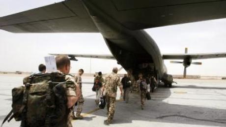 Bundesregierung lässt Afghanistan-Abzug offen