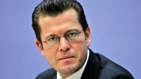 Luftangriff bei Kundus: SPD greift Guttenberg an
