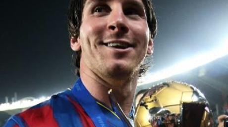 Messi sammelt Trophäen - Nun auch Weltfußballer?