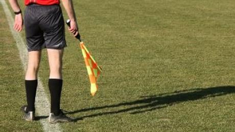 DFB: Schutzsperre gegen Referee Sevinc - Spieler verhört